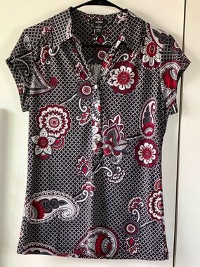 Alfani Gray & Burgundy PaisleyTop
